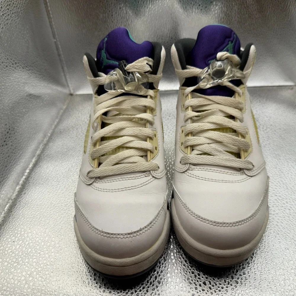 Size 6Y Jordan 5 Retro 2013 Mid‎ Grape White Boys Athletic Sneakers 440888-108
